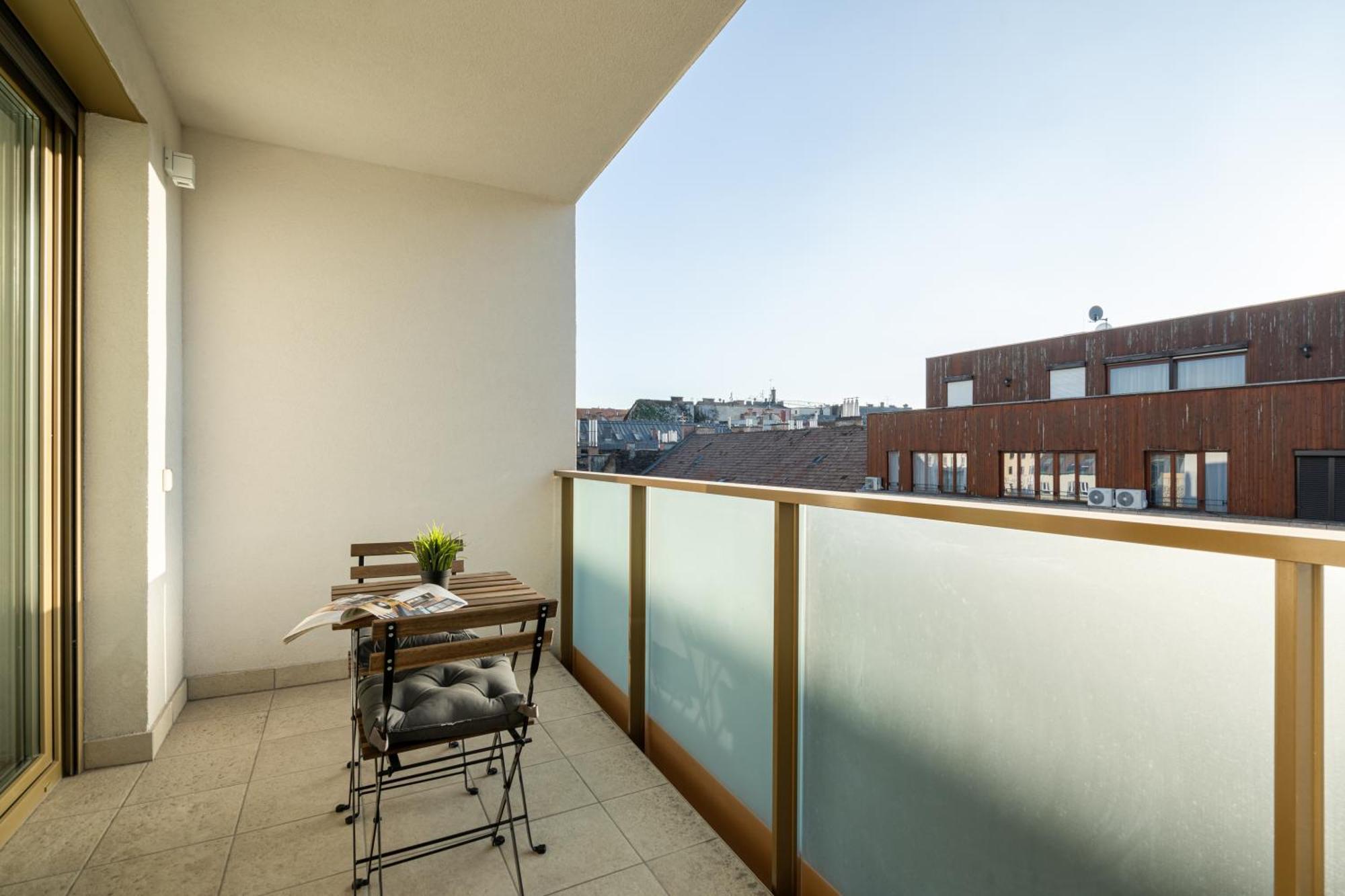 Aron Apartment *