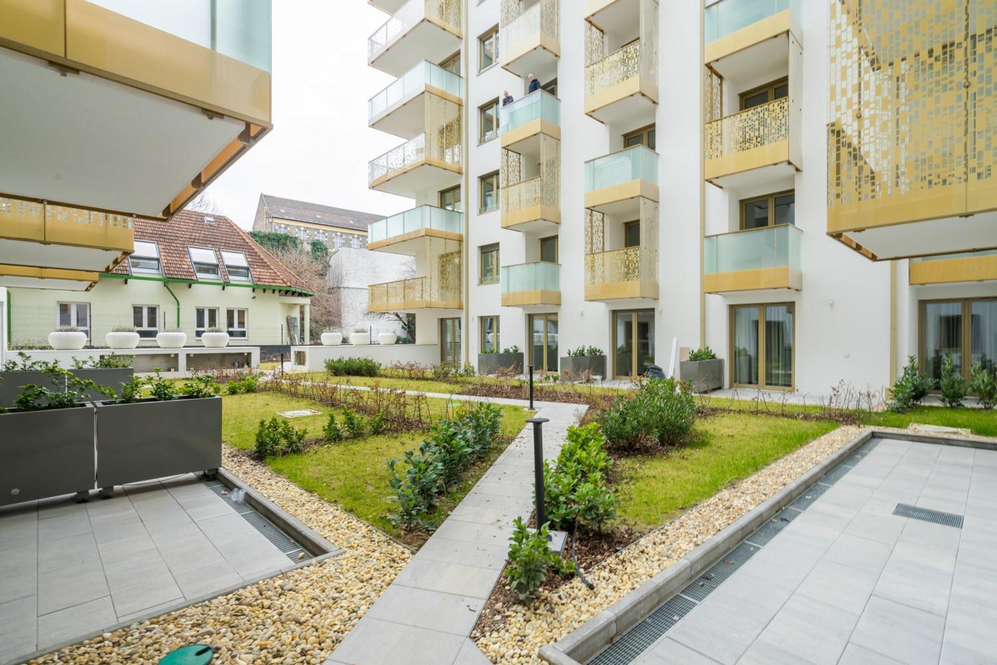 Apartment Aron *