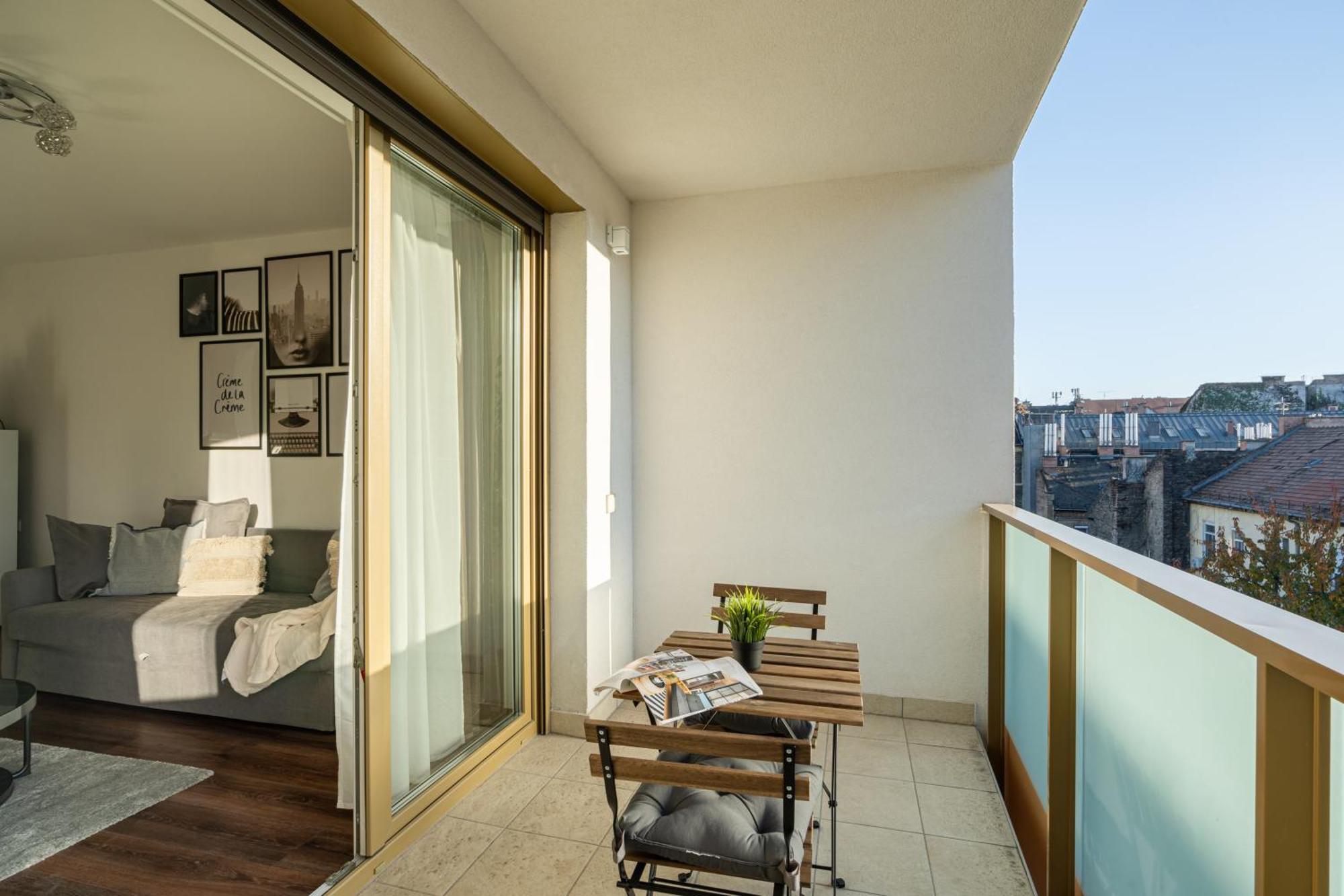 Apartment Aron *